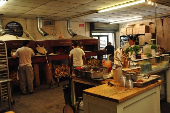 Cozinha aberta da Pizzaria Antica, em Atlanta, na Georgia - EUA